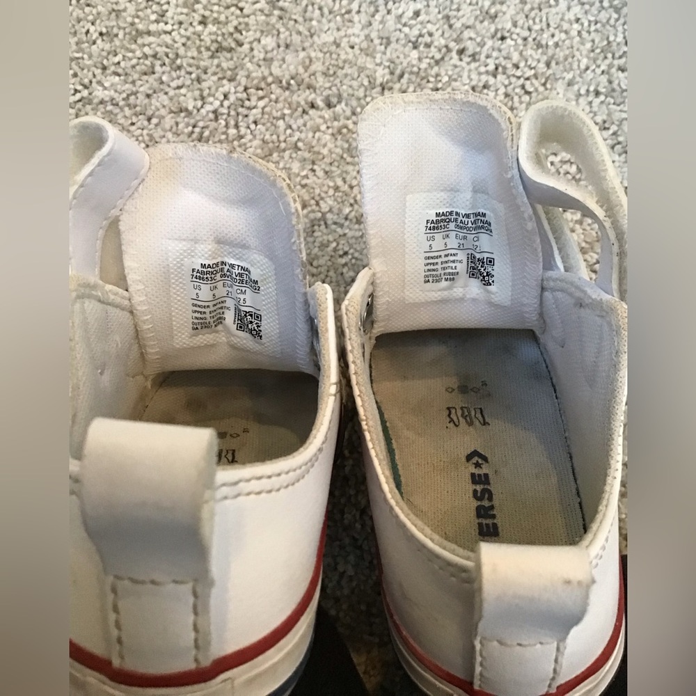 CONVERSE Chuck Taylor All Star Easy-On Leather | Size Kids 5 - Picture 8 of 8